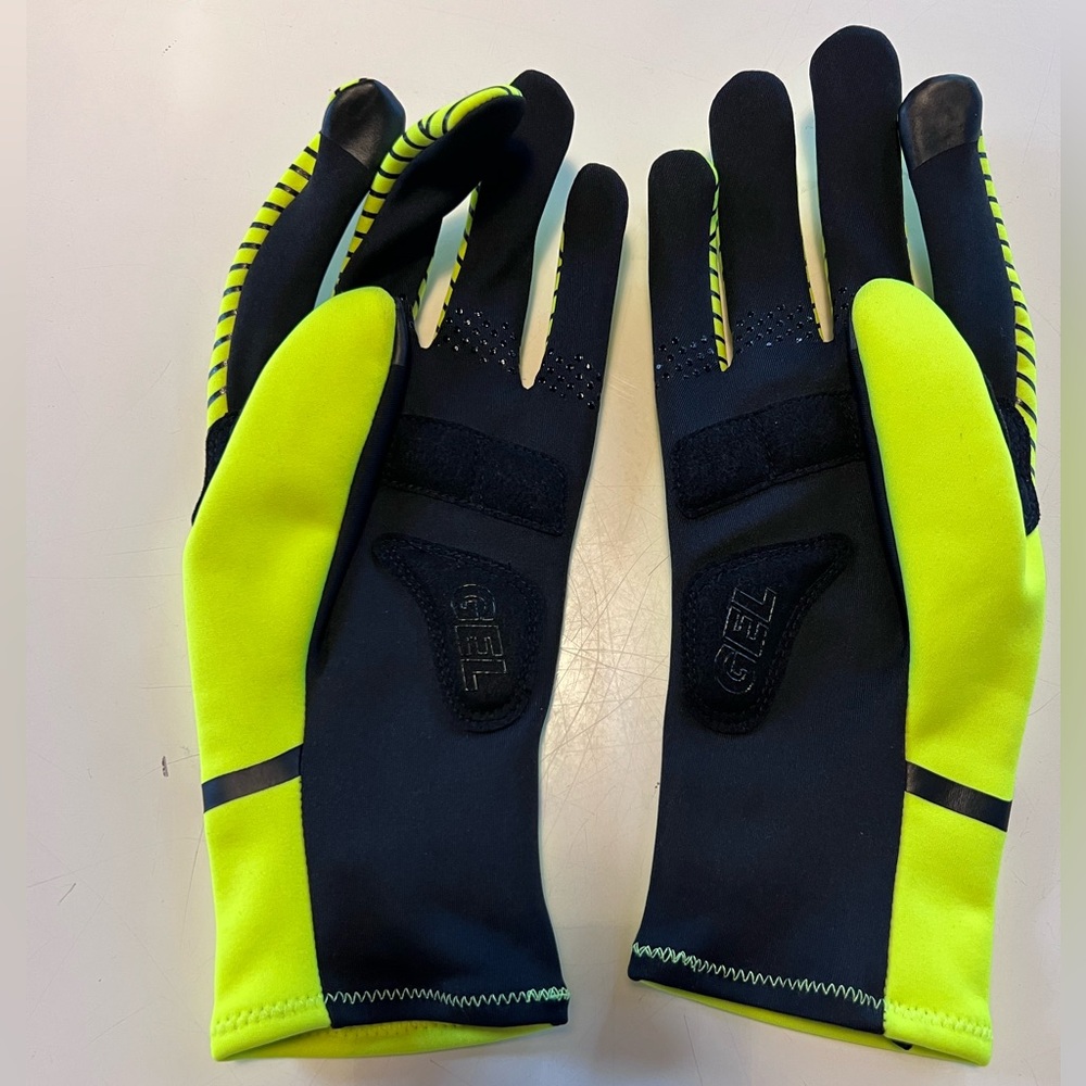 GOREWEAR High-Visibility Gloves - Picture 2 of 4